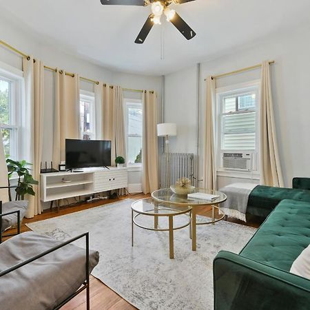 The Maverick - Luxurious Apartment - Free Parking - 2 Miles From Boston Logan Airport Челси Екстериор снимка